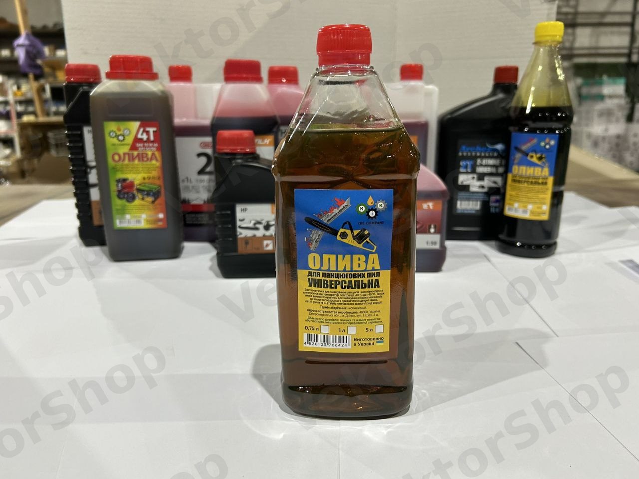 Масло для ланцюгів 0.75л (Світле плоска пляшка ) 30шт.